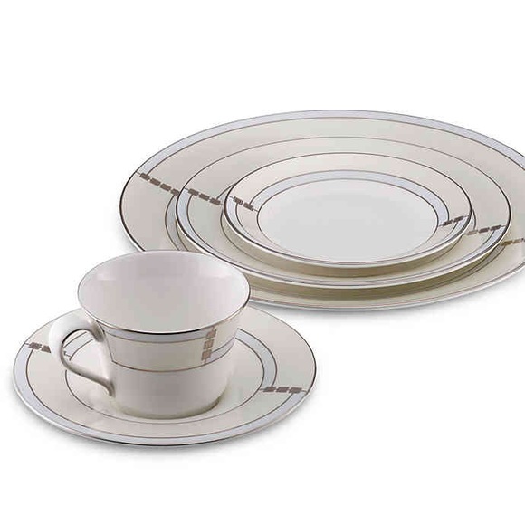 Wedgwood OPAL Bone China 5 Piece Place Setting - Picture 1 of 4